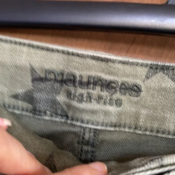 Relist6/26❌Maurices high rise raw hem w star print jean short 18W - Picture 7 of 10